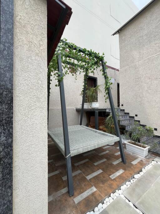 Saiba Outhouse- 4 Bed Room- Pool- Theatre- Partyhall- Garden & Terrace Sitting Area Τζαϊπούρ Εξωτερικό φωτογραφία