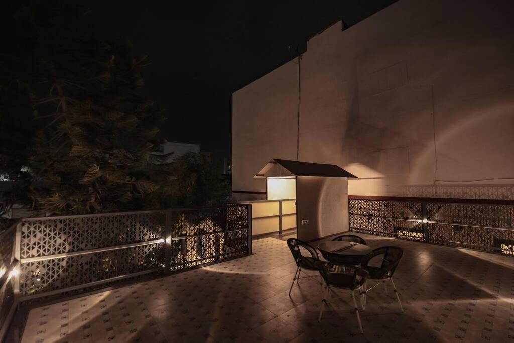 Saiba Outhouse- 4 Bed Room- Pool- Theatre- Partyhall- Garden & Terrace Sitting Area Τζαϊπούρ Εξωτερικό φωτογραφία