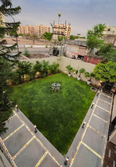 Saiba Outhouse- 4 Bed Room- Pool- Theatre- Partyhall- Garden & Terrace Sitting Area Τζαϊπούρ Εξωτερικό φωτογραφία