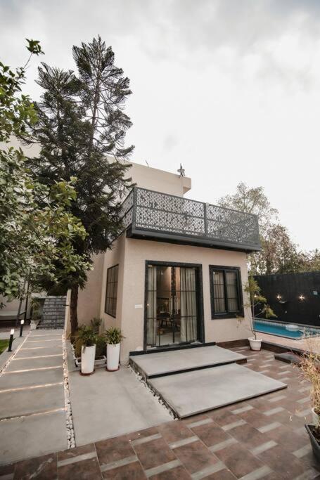 Saiba Outhouse- 4 Bed Room- Pool- Theatre- Partyhall- Garden & Terrace Sitting Area Τζαϊπούρ Εξωτερικό φωτογραφία
