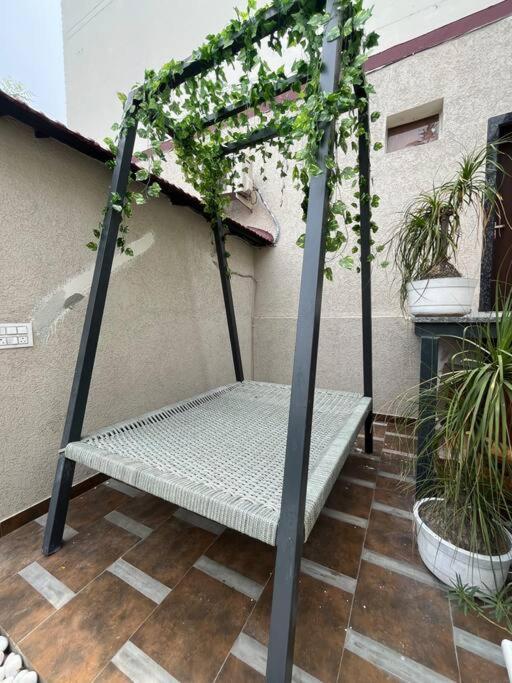 Saiba Outhouse- 4 Bed Room- Pool- Theatre- Partyhall- Garden & Terrace Sitting Area Τζαϊπούρ Εξωτερικό φωτογραφία