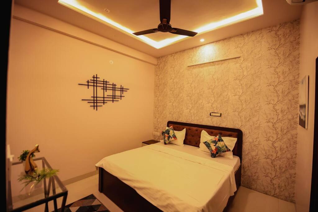 Saiba Outhouse- 4 Bed Room- Pool- Theatre- Partyhall- Garden & Terrace Sitting Area Τζαϊπούρ Εξωτερικό φωτογραφία
